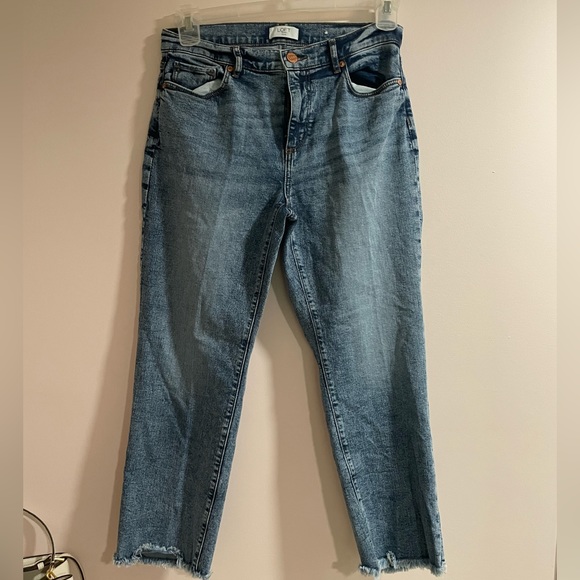Loft Straight Petite Raw Hem Jeans Size 6 - Picture 2 of 7